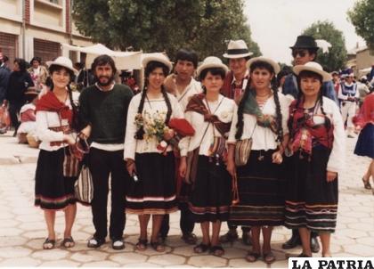  Grupo de danza de 1989 /AR