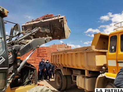 Suspenden operativos de retiro de material de construcción /GAMO
