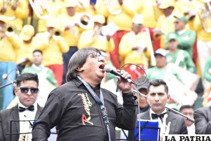 Raymi Bolivia hizo bailar con sus morenadas 
