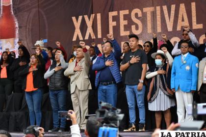 Autoridades e invitados especiales estuvieron presentes 
