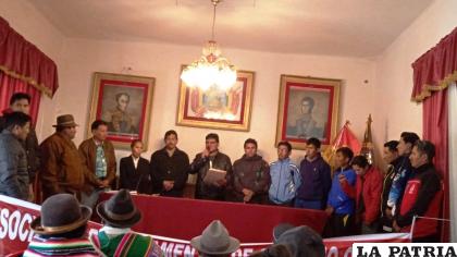 El acto de posesión se realizó en el municipio de Poopó /LA PATRIA