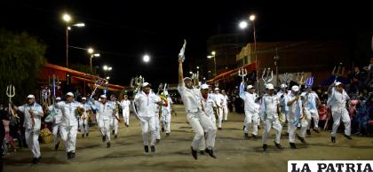 La Diablada Artística Urus en la Avenida 6 de Agosto / LA PATRIA