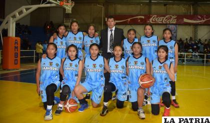 Las chiquillas de Saavedra quieren seguir brillando en el torneo nacional /LA PATRIA
