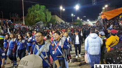 Conjuntos no pudieron realizar con normalidad su recorrido por la 6 de Agosto /RR.SS
