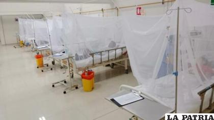 Los hospitales de Santa Cruz están saturados de pacientes /EL DEBER