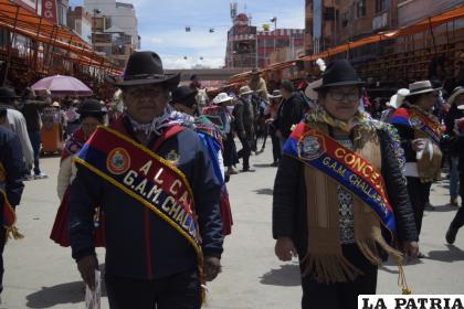Autoridades municipales de 
Challapata acompañan a su comunidad