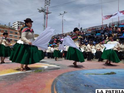 La Avenida Cívica fue el escenario de la más grande expresión de la cultura andina 
