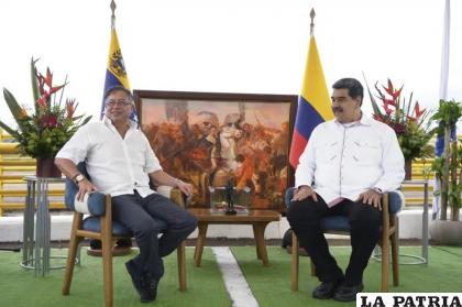 El presidente colombiano, Gustavo Petro, y el mandatario de Venezuela, Nicolás Maduro /Juan Cano/Oficina de prensa de la Presidencia de Colombia vía AP