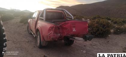 Camioneta del INE reportó daños en la parte posterior de su estructura /Tránsito