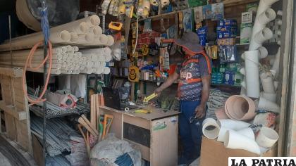 Robaron aproximadamente 5 mil bolivianos de la ferretería 
/LA PATRIA