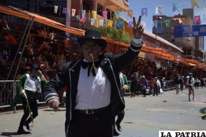 Danzantes que permanecen por años también fueron parte del recorrido
