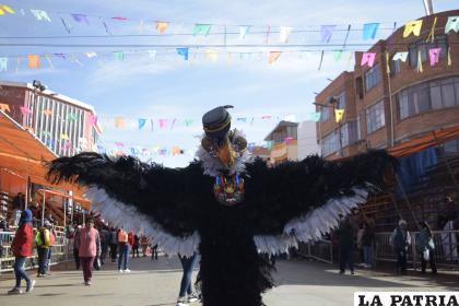 Las figuras mitológicas formaron parte del Carnaval de Oruro