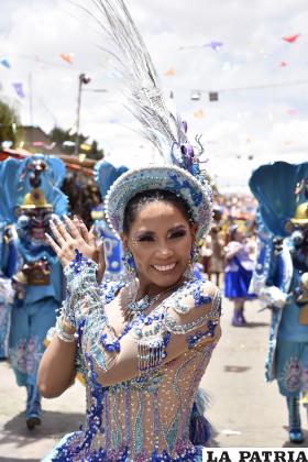 La alegría de la Morenada es la que manda en el Carnaval de Oruro 
