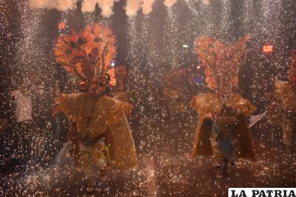 Diablada Artística ??Urus?