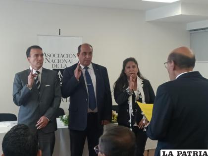 La ceremonia de posesión del nuevo directorio de la ANP /LA PATRIA