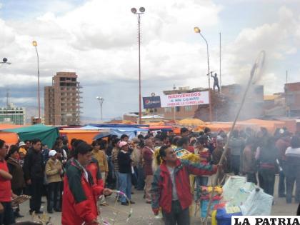Los devotos danzantes en el Día de la Candelaria