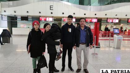 La familia repatriada desde Turquía /Archivo RR.SS.e