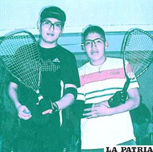 Cristian Cano (subcampeón) y Jhair Tito (campeón)