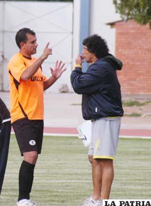 Bruno Juárez en diálogo con Víctor Hugo Andrada