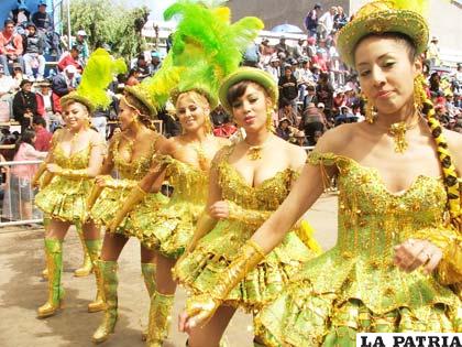 La belleza y elegancia es parte de la danza de la Morenada