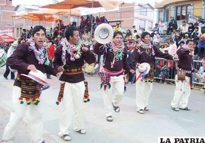 Tarqueada para festejar la Anata