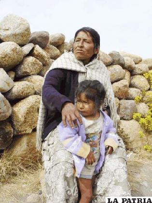 La mujer boliviana está en camino de conquistar sus derechos