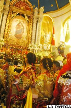 La Virgen del Socavón inspiró a miles de danzarines que llegaron rendidos a sus pies