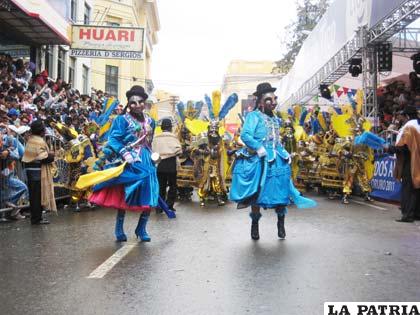 El Carnaval de Oruro estuvo mejor que otros años, según criterio de los profesionales