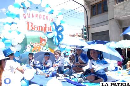Niños de la Guardería Bamby, apoyando al club San José
