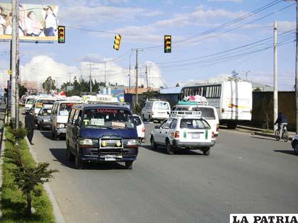 Hoy emiten decreto que traspasa regulación de tarifas del transporte a alcaldías y gobernaciones