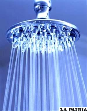 Una ducha moderada nos permite el ahorro de agua