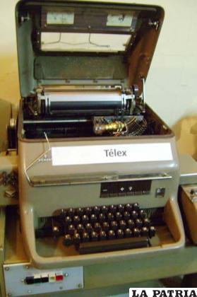A través del télex LA PATRIA recibía noticias nacionales e internacionales, mediante código Morse