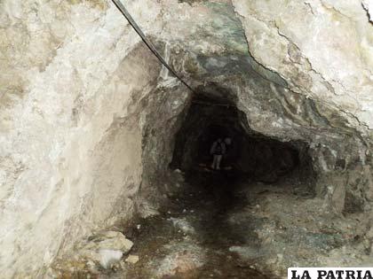 El interior de la mina es un lugar peligroso cuando no se tiene experiencia