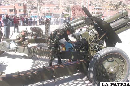 El Ejército saludó al 23 de Marzo con salvas de artillería