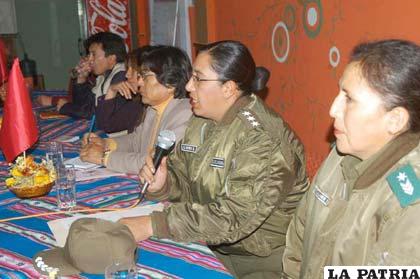 Representantes de diversas instituciones abordaron tratamiento del tema de género y su implicancia femenina