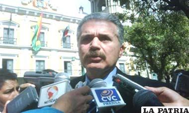 Senador cruceño, Germán Antelo 