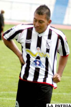 Juan Pablo Algarañaz, goleador de Oruro Royal Club.