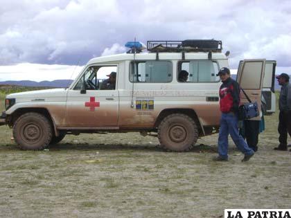 Ambulancia socorriendo a los heridos