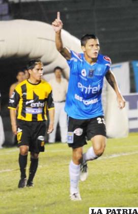 Oscar Díaz anotó el tercero