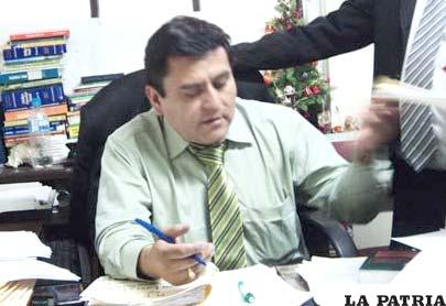 Aldo Morales Alconini fiscal de materia