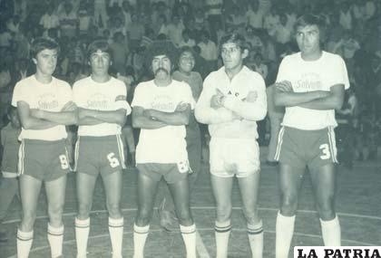 Huracán siempre fue protagonista en los torneos locales y nacionales
