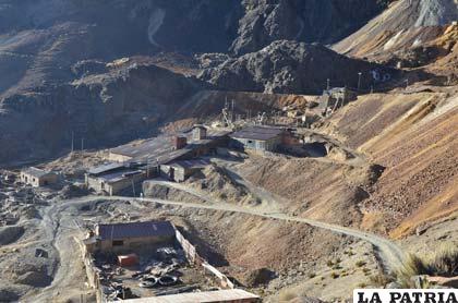 La mina Sayaquira perteneciente a la empresa minera privada Barrosquira nuevamente sufrió un avasallamiento (foto archivo)