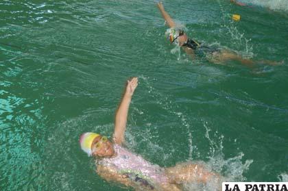 Oruro acude al nacional con sus mejores nadadores