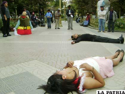 Así se celebró el Día Mundial del Teatro en Oruro