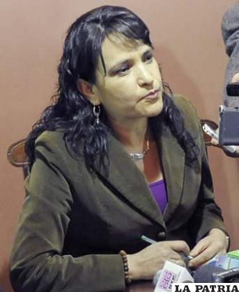Marcela Revollo, diputada del MSM denuncia que hace 5 meses el ministro de Gobierno, Carlos Romero no presenta un informe sobre la hoja de coca