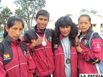 Atletas que lograron medallas en la gestión 2011