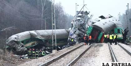 Lamentable accidente ferroviario en Polonia