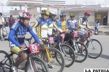 Ciclistas orureños que participarán en la competencia