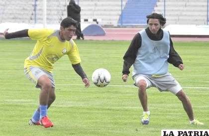 Los royalistas ayer entrenaron en el estadio “Bermúdez”