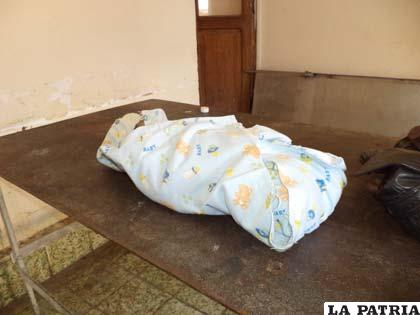 Bebé,  en la morgue del Hospital General “San Juan de Dios”